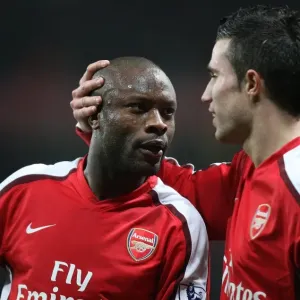 Gallas and van Persie: Arsenal's Unstoppable Duo Celebrates FA Cup Goals (2:1 vs Hull City) Gallas and van Persie: Arsenal's Unstoppable Duo Celebrates FA Cup Goals (2:1 vs Hull City)