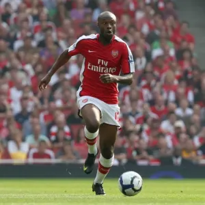 Gallas's Lead: Arsenal's 4-0 Thrashing of Wigan Athletic in Premier League Gallas's Lead: Arsenal's 4-0 Thrashing of Wigan Athletic in Premier League