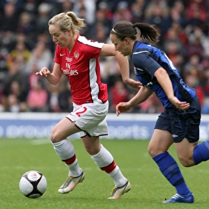 Gemma Davison (Arsenal) Lucy Bronze (Sunderland)