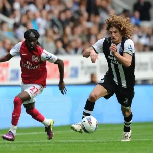 Gervinho vs. Coloccini: Battle at St. James Park - Newcastle United vs. Arsenal, 2011-12 Premier League Gervinho vs. Coloccini: Battle at St. James Park - Newcastle United vs. Arsenal, 2011-12 Premier League
