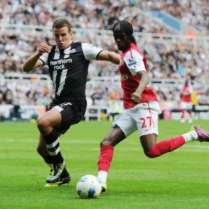 Gervinho vs. Ryan Taylor: Battle at St. James Park - Arsenal vs. Newcastle United, Premier League 2011-12 Gervinho vs. Ryan Taylor: Battle at St. James Park - Arsenal vs. Newcastle United, Premier League 2011-12