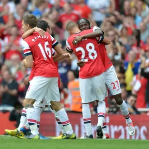 Gervinho's Double: Arsenal Crushes Southampton 6-1 in Premier League Gervinho's Double: Arsenal Crushes Southampton 6-1 in Premier League