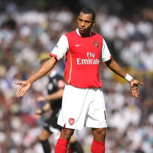 Gilberto (Arsenal) Gilberto (Arsenal)