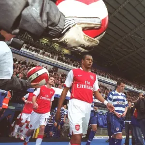 Gilberto enters the pitch, Print Gilberto enters the pitch, Print