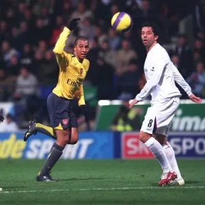 Gilberto (Arsenal) Ivan Campo (Bolton)