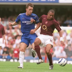 Gilberto (Arsenal) John Terry (Chelsea). Chelsea 1: 0 Arsenal. FA Premier League Gilberto (Arsenal) John Terry (Chelsea). Chelsea 1: 0 Arsenal. FA Premier League