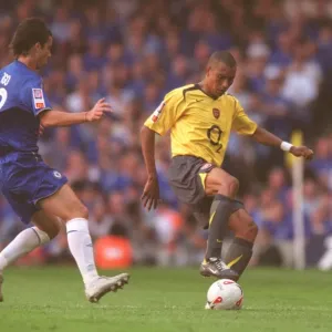 Gilberto (Arsenal) Tiago (Chelsea). Arsenal 1: 2 Chelsea. FA Community Shield