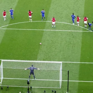 Gilberto (Arsenal) waits to take his penalty Gilberto (Arsenal) waits to take his penalty