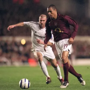 Gilberto Print: Zidane vs Arsenal, Highbury Stadium 2006 Gilberto Print: Zidane vs Arsenal, Highbury Stadium 2006