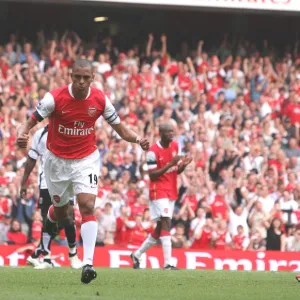 Gilberto scoring the 3rd Arsenal goal