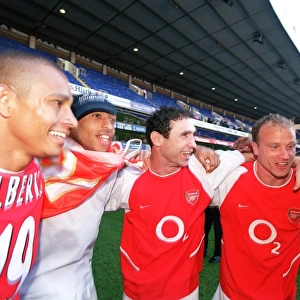 Gilberto, Thierry Henry, Martin Keown, Dennis Bergkamp and Patrick Vieira
