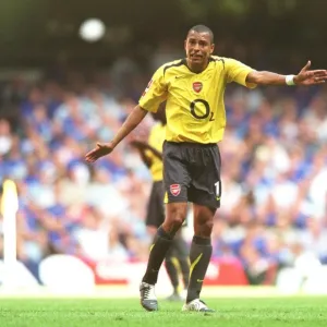 Gilberto's Defiant Moment: Arsenal vs. Chelsea, FA Community Shield 2005