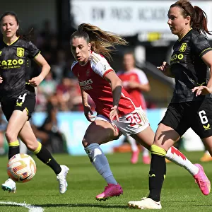 Gio Queiroz in Action: Arsenal Women Take on Aston Villa in the FA Women's Super League, 2022-23