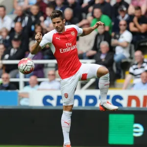 Giroud in Action: Arsenal vs. Newcastle United, Premier League 2015-16 Giroud in Action: Arsenal vs. Newcastle United, Premier League 2015-16