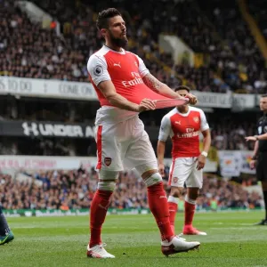 Giroud in Action: Arsenal vs. Tottenham Premier League Rivalry, 2016-17 Giroud in Action: Arsenal vs. Tottenham Premier League Rivalry, 2016-17