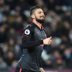 Giroud in Action: West Ham United vs. Arsenal, Premier League 2017-18 Giroud in Action: West Ham United vs. Arsenal, Premier League 2017-18