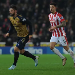 Giroud Surges Past Joselu: Stoke City vs. Arsenal, Premier League 2015-16