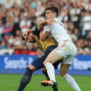 Giroud vs Fernandez: A Football Showdown at Liberty Stadium - Swansea City vs Arsenal, 2015-16 Premier League