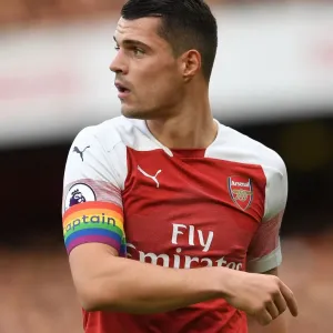 Granit Xhaka in Action: Arsenal vs. Tottenham Premier League Clash, London 2018