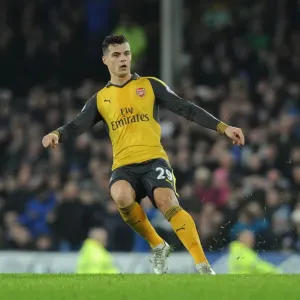 Granit Xhaka in Action: Everton vs. Arsenal, Premier League 2016-17