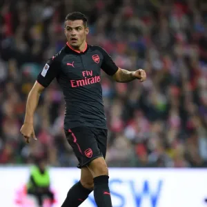 Granit Xhaka in Action: Sydney FC vs. Arsenal Pre-Season Friendly (2017) Granit Xhaka in Action: Sydney FC vs. Arsenal Pre-Season Friendly (2017)