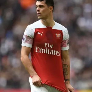 Granit Xhaka in Action: Tottenham Hotspur vs. Arsenal FC, Premier League 2018-19