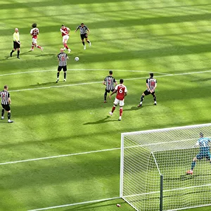 Granit Xhaka Shoots at Empty St. James Park: Newcastle United vs. Arsenal, Premier League 2021