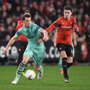 Granit Xhaka vs. Adrien Hunou: Intense Clash in Arsenal's Europa League Battle with Stade Rennais