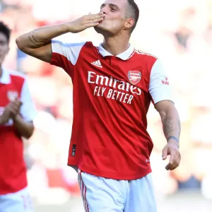 Granit Xhaka's Emotional Family Reunion: Arsenal's Victory Over Leicester City Granit Xhaka's Emotional Family Reunion: Arsenal's Victory Over Leicester City
