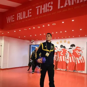 Prints of Arsenal 2019-20 Prints: Olympiacos v Arsenal 2019-20