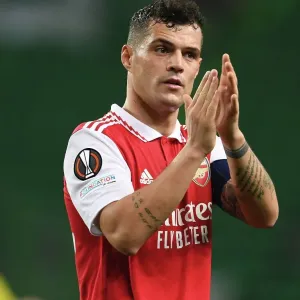 Granit Xhaka's Heartfelt Applause: Arsenal's Europa League Victory Over Sporting CP (Round of 16, Leg One)