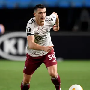 Granit Xhaka's Midfield Masterclass: Arsenal's Winning Performance Against Molde FK Granit Xhaka's Midfield Masterclass: Arsenal's Winning Performance Against Molde FK