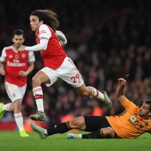 Matthieu Guendouzi surplombe : l'Arsenal de Matteo saute au-dessus du Crutone lors du match en championnat contre le Wolves