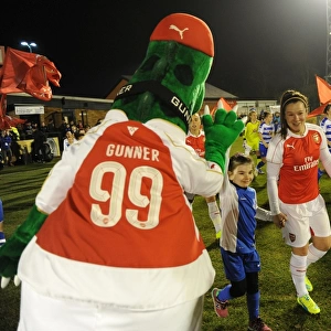 Gunner and mascot with Emma Mitchell (Arsenal Ladies)
