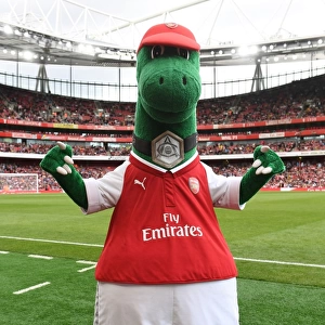 Gunnersaurus: Arsenal's Beloved Mascot at the Emirates Cup Match Against Sevilla FC (2017-18)