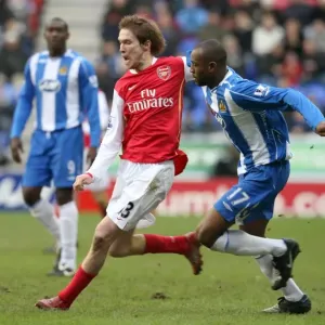 Head-to-Head: Hleb vs. Boyce in the 0:0 Battle at JJB Stadium, Premier League 2008 Head-to-Head: Hleb vs. Boyce in the 0:0 Battle at JJB Stadium, Premier League 2008