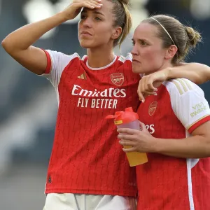 Arsenal Women Prints: Arsenal Women v Paris FC 2023-24