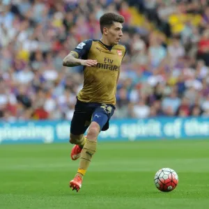 Hector Bellerin in Action: Arsenal vs. Crystal Palace, Premier League 2015-16 Hector Bellerin in Action: Arsenal vs. Crystal Palace, Premier League 2015-16