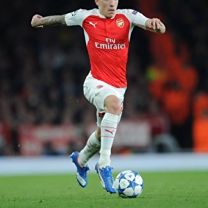 Hector Bellerin in Action: Arsenal vs. Bayern Munich, UEFA Champions League 2015/16