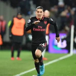 Hector Bellerin in Action: Arsenal vs. West Ham United, Premier League 2017-18 Hector Bellerin in Action: Arsenal vs. West Ham United, Premier League 2017-18