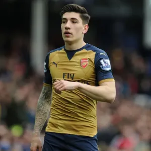 Hector Bellerin in Action: Everton vs Arsenal, Premier League 2015-16