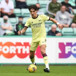 Hector Bellerin in Action: Hibernian vs Arsenal Pre-Season Friendly, Edinburgh 2021
