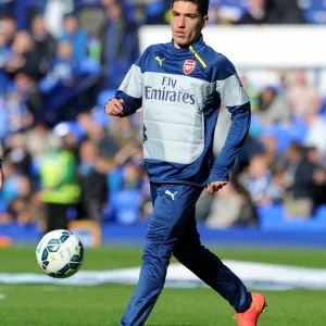 Hector Bellerin (Arsenal). Everton 2: 2 Arsenal. Barclays Premier League. Goodison Park