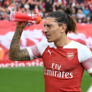 Hector Bellerin: Arsenal's Focused Defender Readies for Arsenal vs. Everton Showdown