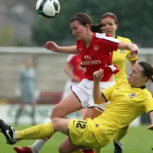 Helen Lander (Arsenal) Jana Sedlackova (Sparta)