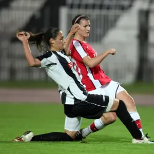 Helen Lander (Arsenal) Yasiliki Tsiaka (POAK) Helen Lander (Arsenal) Yasiliki Tsiaka (POAK)