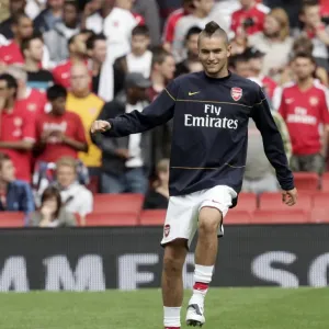 Henri Lansbury (Arsenal) Henri Lansbury (Arsenal)