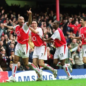 Henry goal 5 040328AFC. jpg