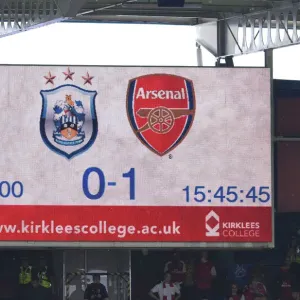 Huddersfield Town vs. Arsenal: Scoreboard Highlights Premier League 2017-18 Huddersfield Town vs. Arsenal: Scoreboard Highlights Premier League 2017-18