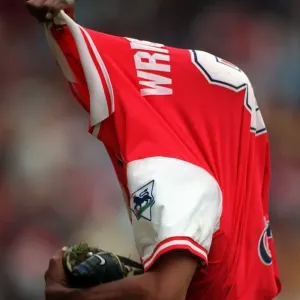 Ian Wright Stripping Down: An Unforgettable Arsenal Moment